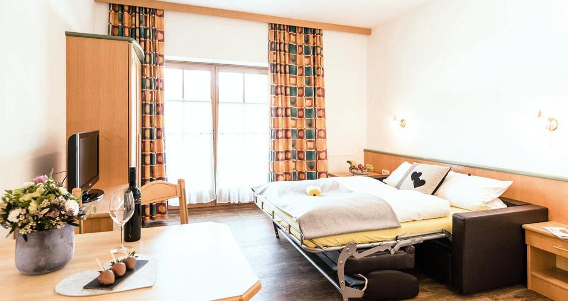 Feriengut Hasenau Aparthotel Заалбах-Хинтерглем Екстериор снимка
