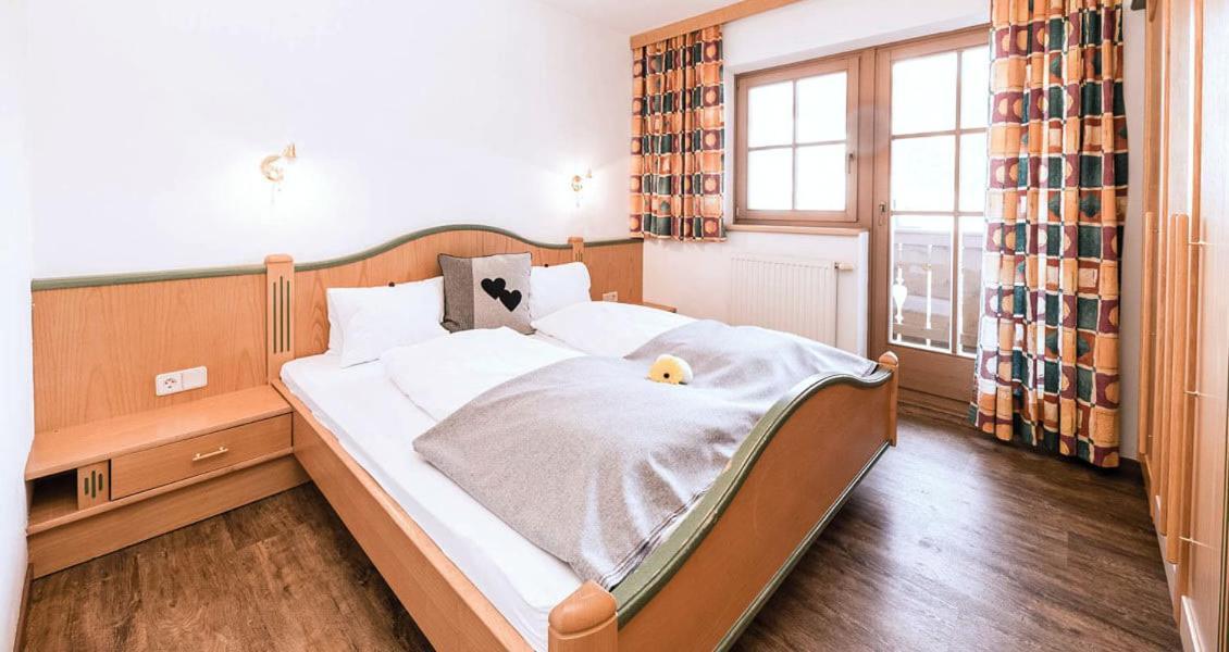 Feriengut Hasenau Aparthotel Заалбах-Хинтерглем Екстериор снимка