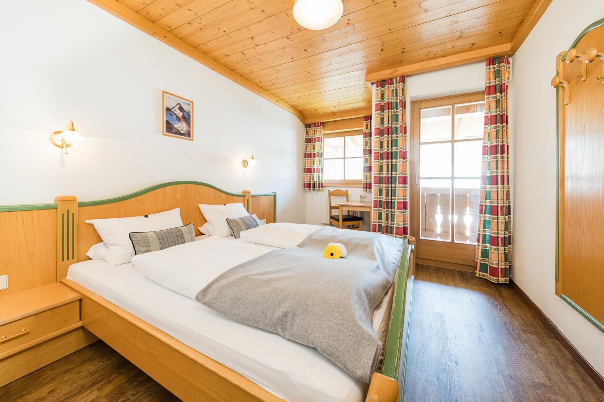 Feriengut Hasenau Aparthotel Заалбах-Хинтерглем Екстериор снимка