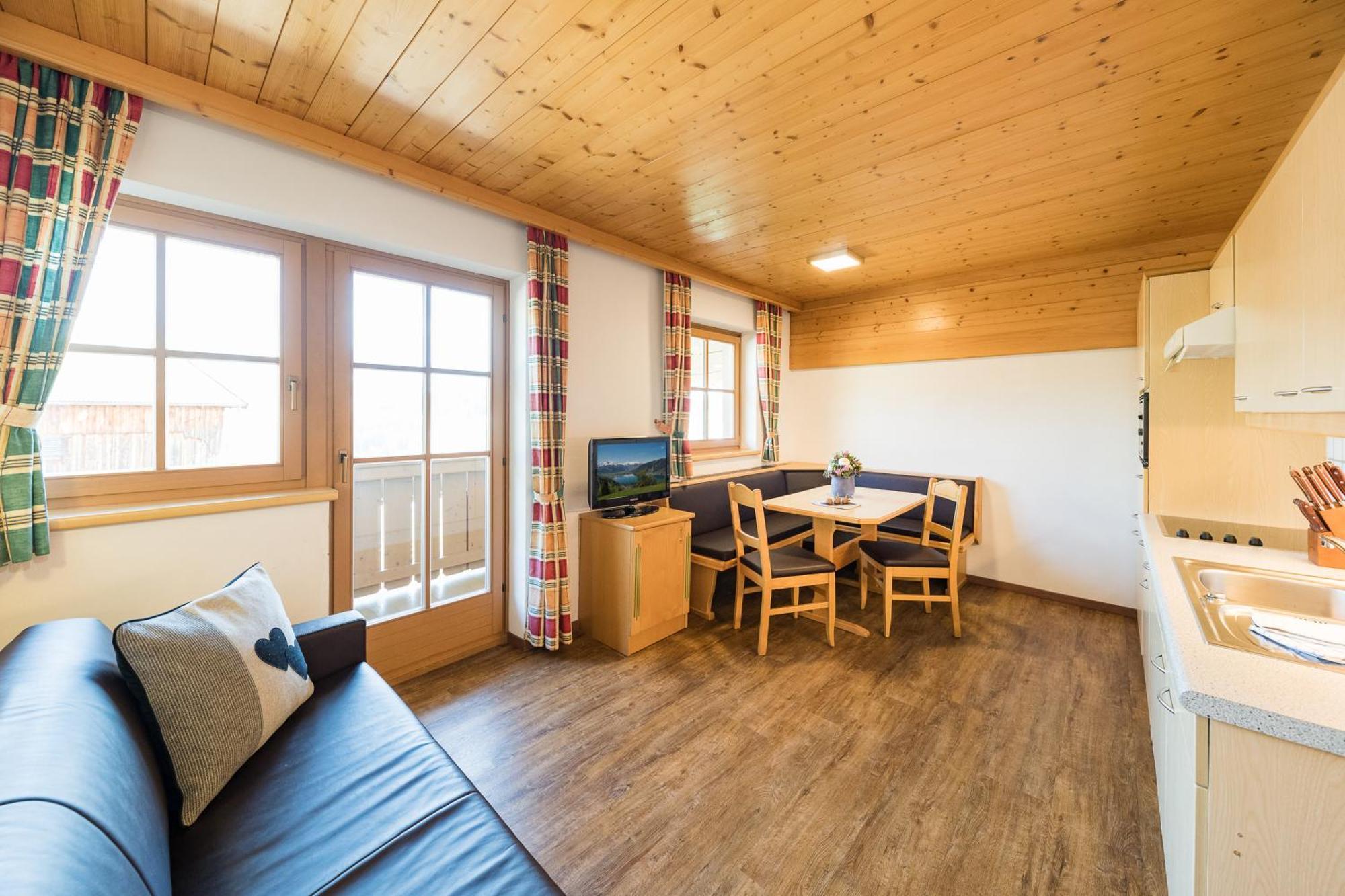 Feriengut Hasenau Aparthotel Заалбах-Хинтерглем Екстериор снимка